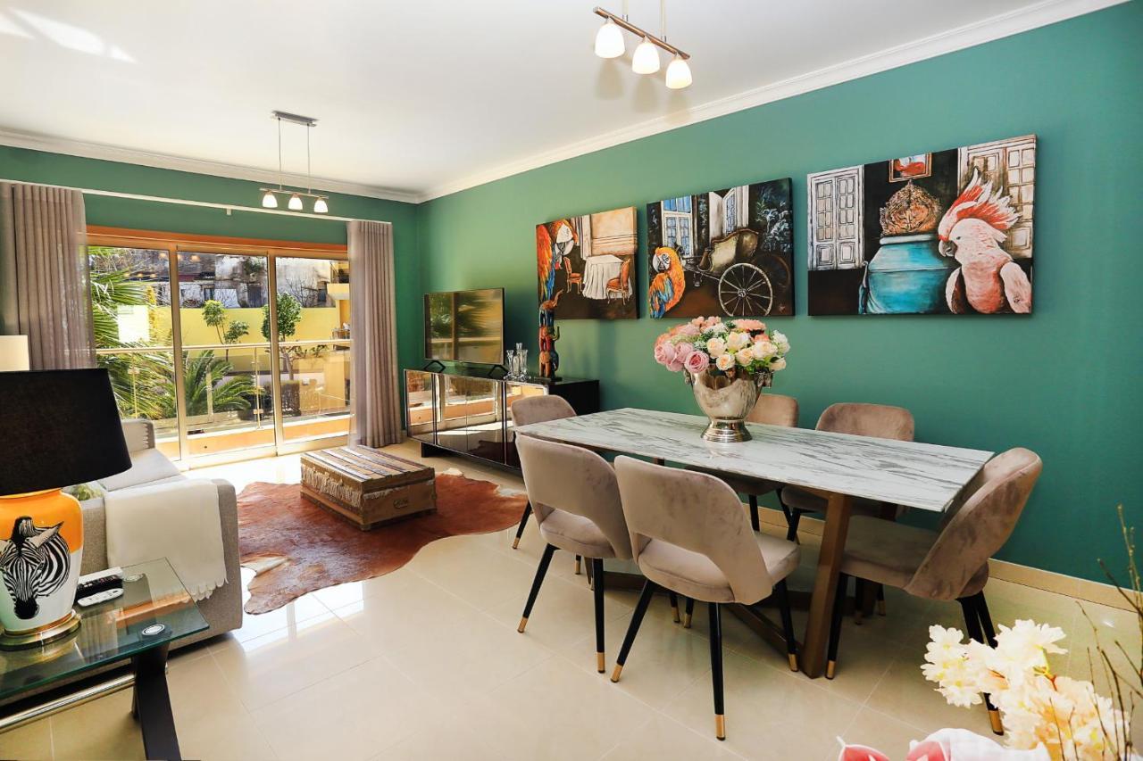 Henri'S Apartments - Patio Do Convento ลากอส ภายนอก รูปภาพ