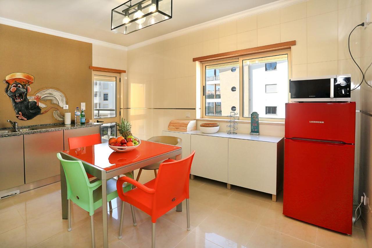 Henri'S Apartments - Patio Do Convento ลากอส ภายนอก รูปภาพ