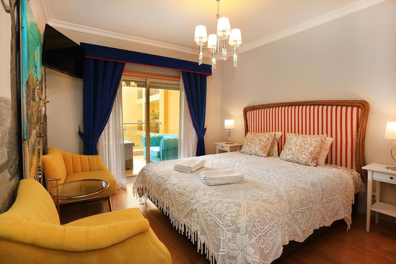 Henri'S Apartments - Patio Do Convento ลากอส ภายนอก รูปภาพ
